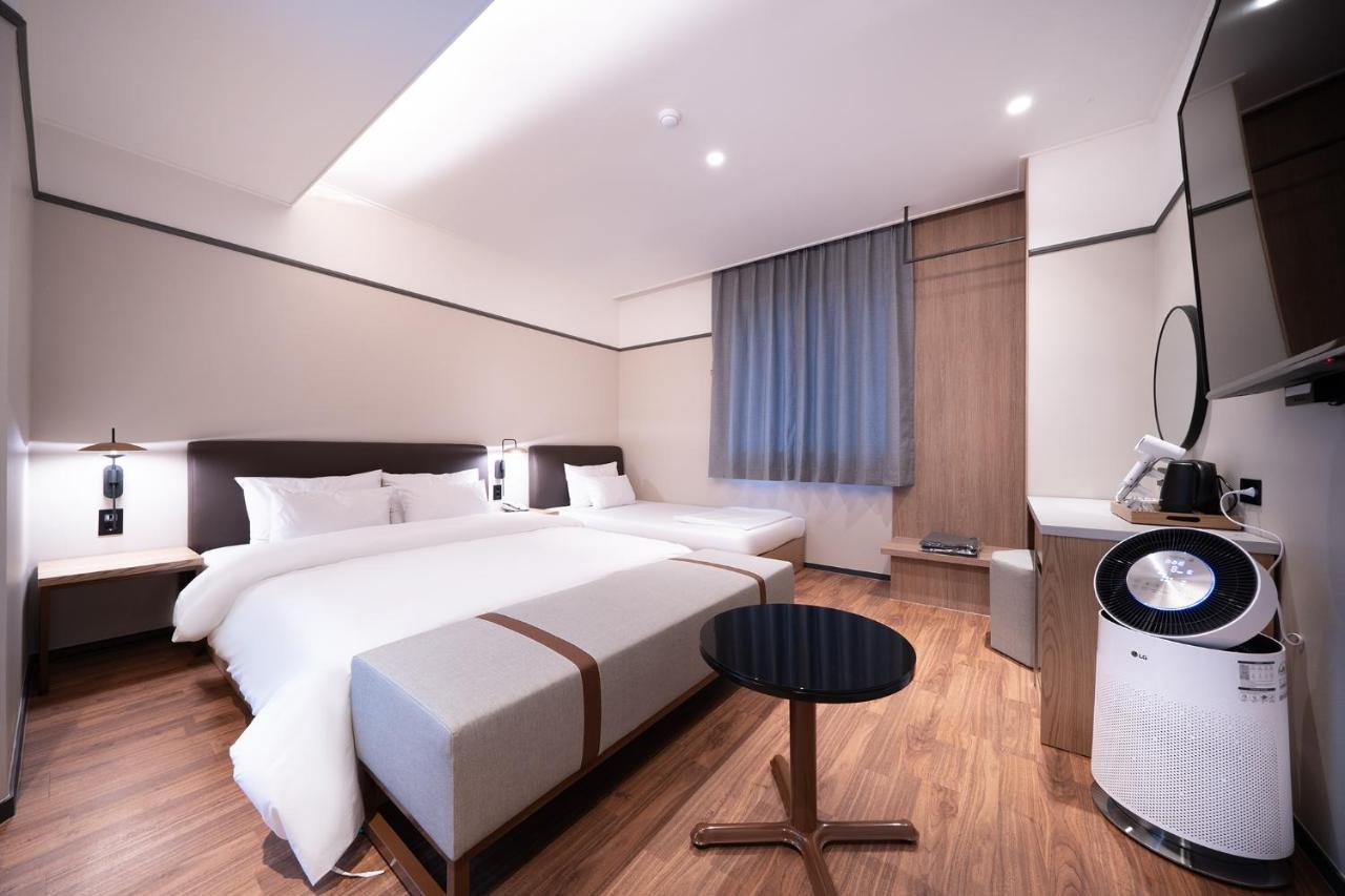 Browndot Suwon Cityhall Motel Kültér fotó