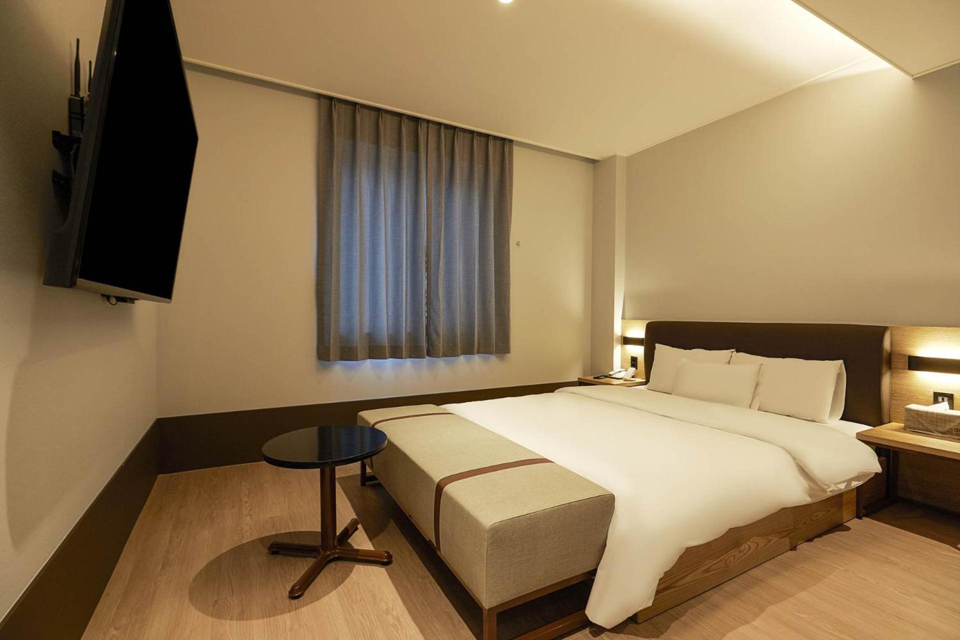 Browndot Suwon Cityhall Motel Szoba fotó